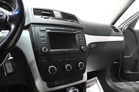 Skoda Yeti, 1.4 л, Робот, 2013 фото 2