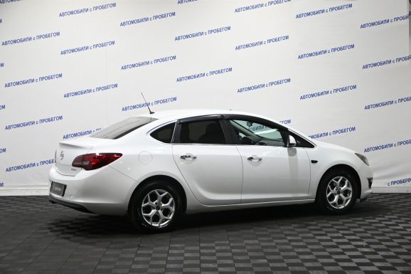 Opel Astra, 1.4 л, АТ, 2013 фото 4