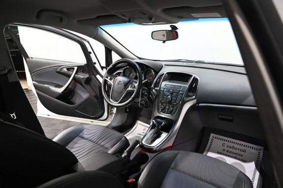 Opel Astra, 1.4 л, АТ, 2013 фото 8