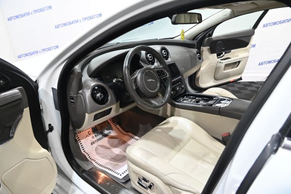 Jaguar XJ, 3.0 л, АТ, 2012 фото 7