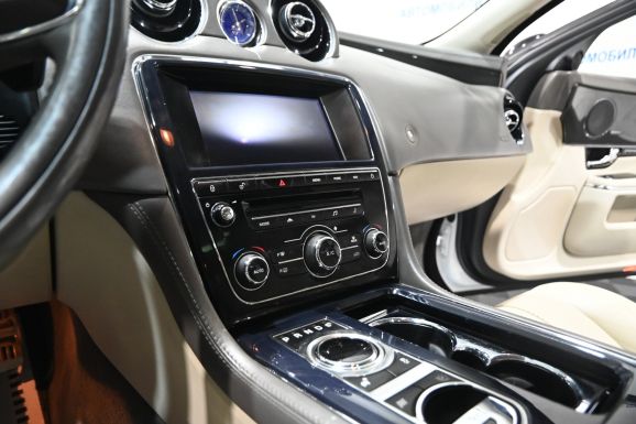 Jaguar XJ, 3.0 л, АТ, 2012 фото 11