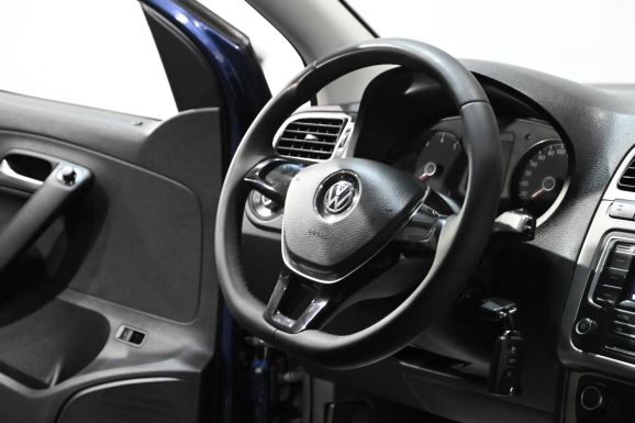 Volkswagen Polo, 1.6 л, АТ, 2016 фото 9