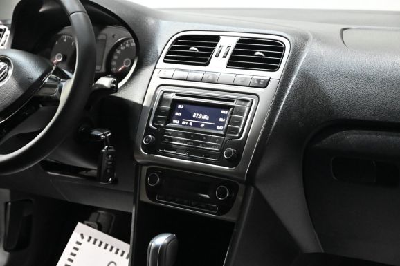 Volkswagen Polo, 1.6 л, АТ, 2016 фото 10