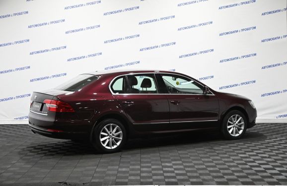 Skoda Superb, 1.8 л, Робот, 2014 фото 4