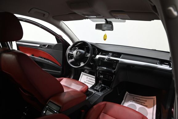 Skoda Superb, 1.8 л, Робот, 2014 фото 8
