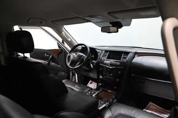 Nissan Patrol, 5.6 л, АТ, 2011 фото 7