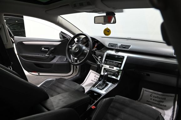 Volkswagen Passat CC, 2.0 л, Робот, 2011 фото 7