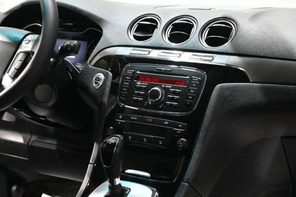 Ford S-MAX, 2.0 л, Робот, 2013 фото 9