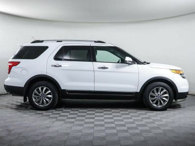 Ford Explorer, 3.5 л, АКПП, 2013 фото 10