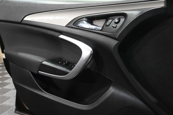 Opel Insignia, 1.6 л, АТ, 2014 фото 9