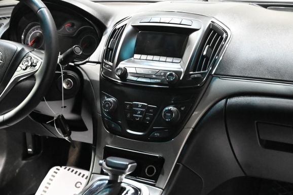 Opel Insignia, 1.6 л, АТ, 2014 фото 1