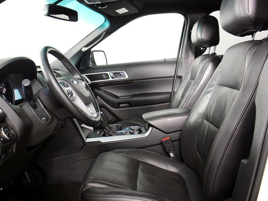 Ford Explorer, 3.5 л, АТ, 2014 фото 9