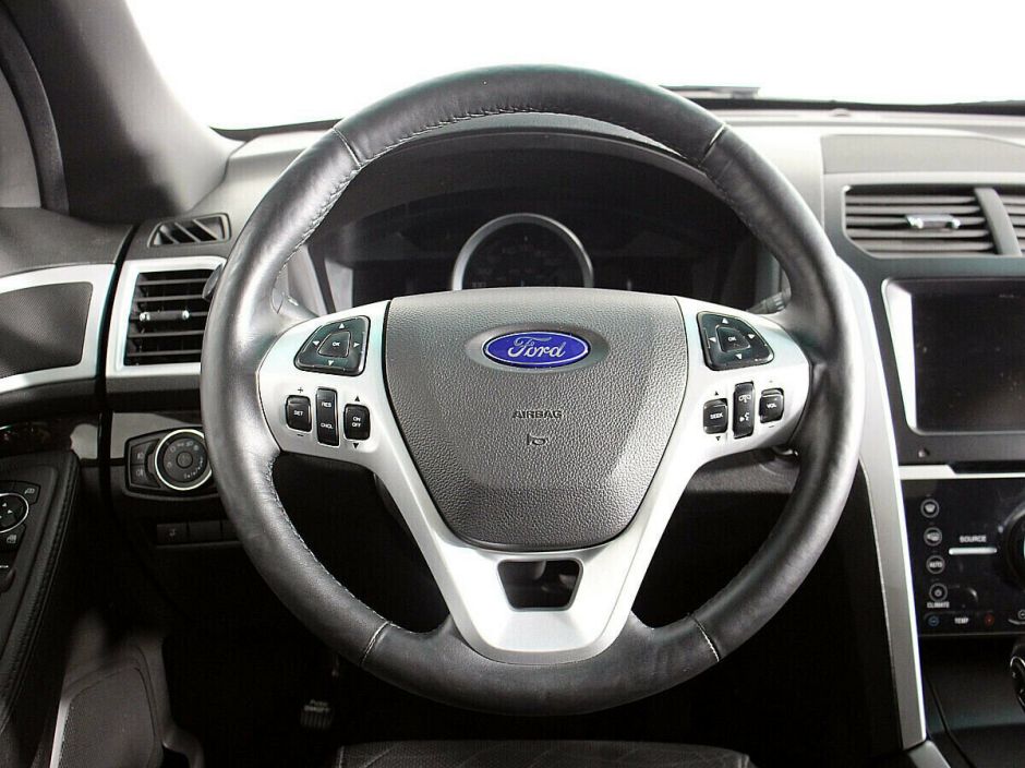 Ford Explorer, 3.5 л, АТ, 2014 фото 12