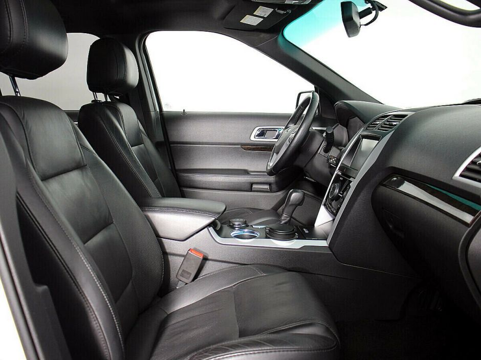 Ford Explorer, 3.5 л, АТ, 2014 фото 13