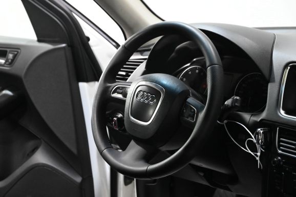 Audi Q5, 2.0 л, Робот, 2011 фото 7