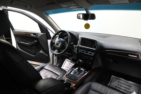 Audi Q5, 2.0 л, Робот, 2011 фото 8