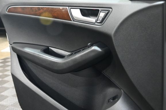 Audi Q5, 2.0 л, Робот, 2011 фото 10