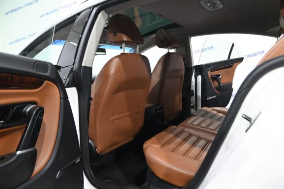 Volkswagen Passat CC, 1.8 л, Робот, 2011 фото 1