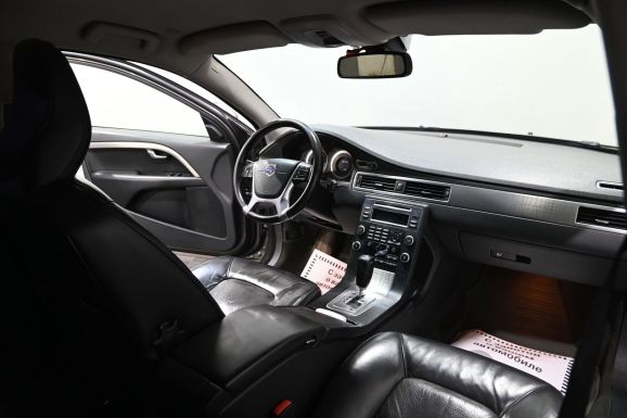 Volvo XC70, 2.4 л, АТ, 2010 фото 8