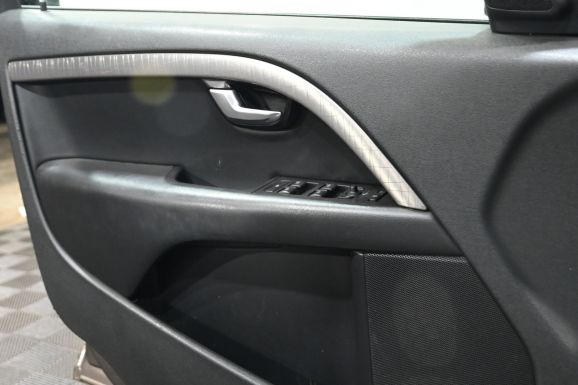 Volvo XC70, 2.4 л, АТ, 2010 фото 10