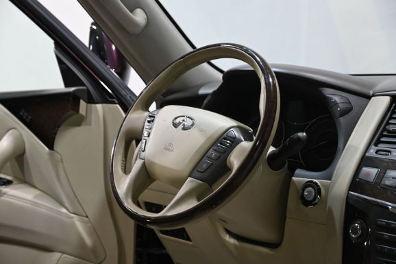 Infiniti QX56, 5.6 л, АТ, 2011 фото 12