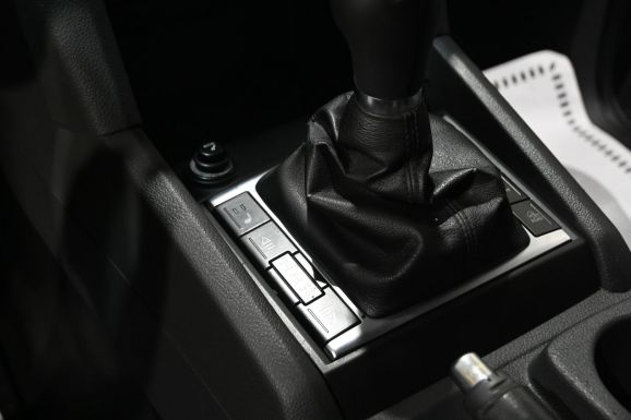 Volkswagen Amarok, 2.0 л, МТ, 2012 фото 12