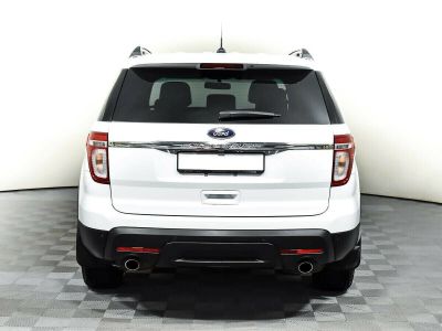 Ford Explorer, 3.5 л, АКПП, 2015 фото 7