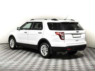 Ford Explorer, 3.5 л, АКПП, 2015 фото 8