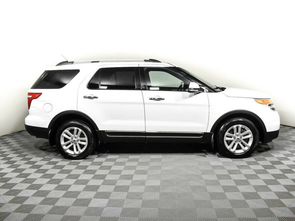 Ford Explorer, 3.5 л, АТ, 2015 фото 10