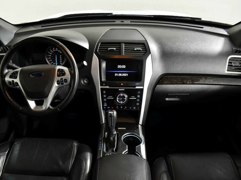 Ford Explorer, 3.5 л, АТ, 2015 фото 12