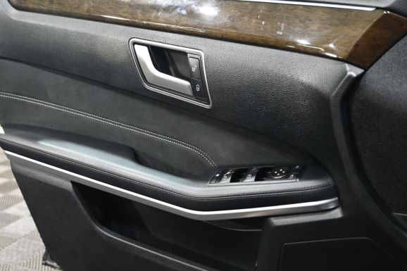 Mercedes-Benz E-Класс, 2.0 л, АТ, 2014 фото 2