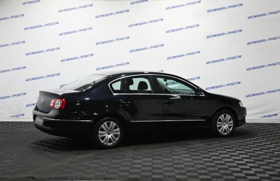 Volkswagen Passat, 1.8 л, Робот, 2010 фото 4