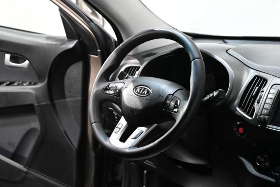 Kia Sportage, 2.0 л, АТ, 2012 фото 9