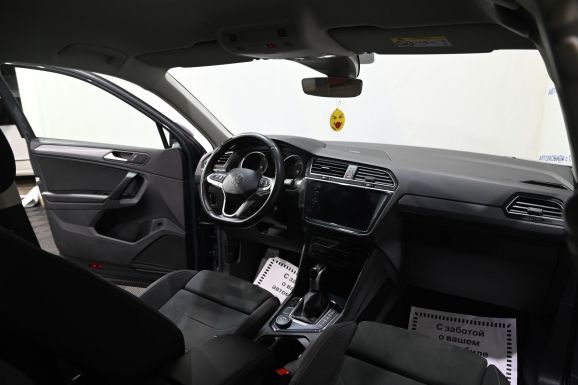 Volkswagen Tiguan, 2.0 л, Робот, 2020 фото 8