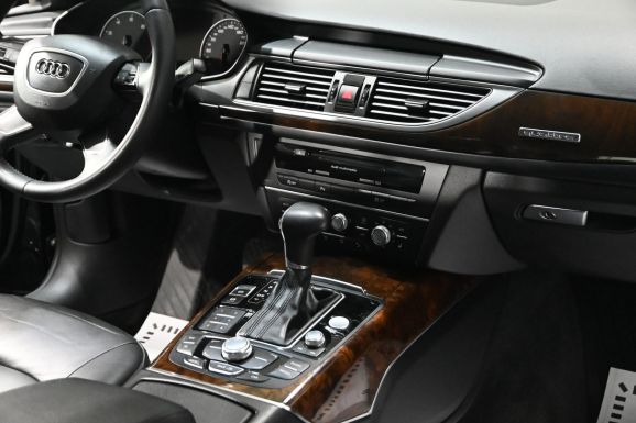 Audi A6, 2.8 л, Робот, 2014 фото 10