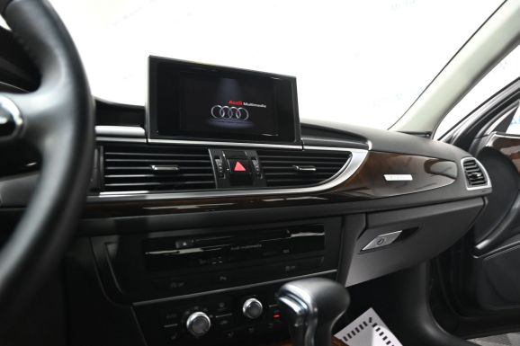 Audi A6, 2.8 л, Робот, 2014 фото 11