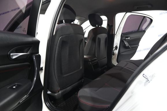 BMW 1 серии, 1.6 л, АТ, 2012 фото 1