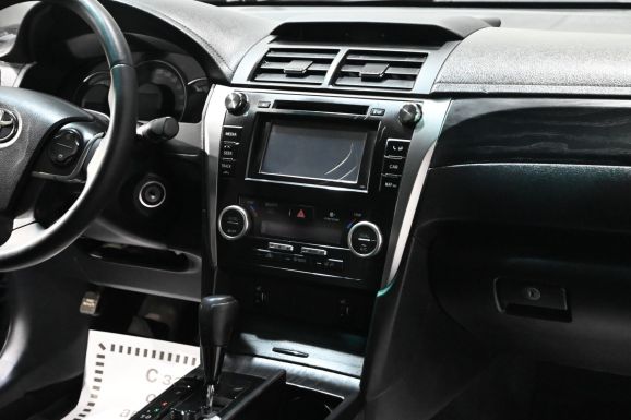 Toyota Camry, 2.5 л, АТ, 2012 фото 10