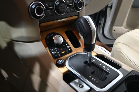 Land Rover Discovery, 2.7 л, АТ, 2011 фото 12