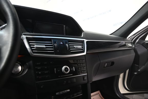 Mercedes-Benz E-Класс, 3.5 л, АТ, 2011 фото 12