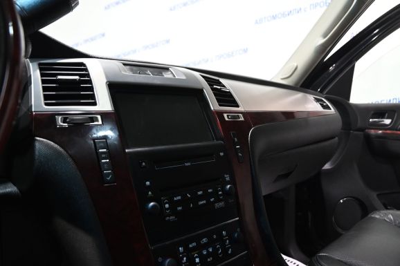 Cadillac Escalade, 6.2 л, АТ, 2010 фото 11