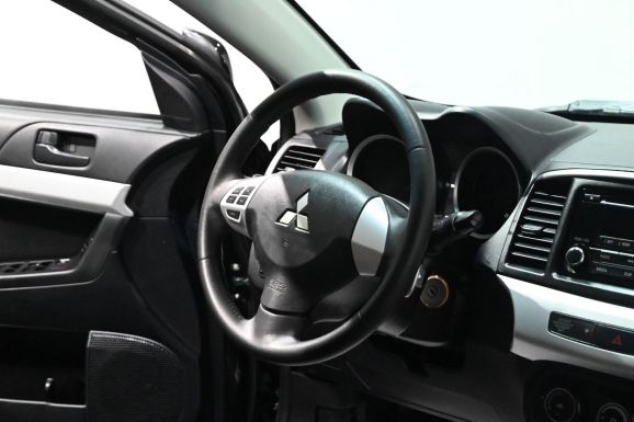 Mitsubishi Lancer, 1.8 л, Вариатор, 2014 фото 9