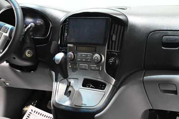 Hyundai Grand Starex, 2.5 л, АТ, 2009 фото 10