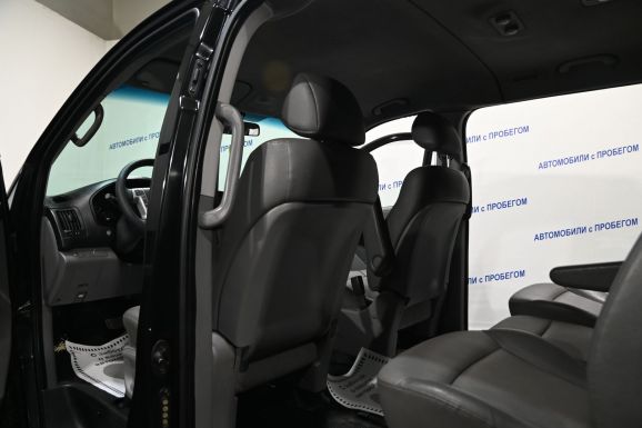 Hyundai Grand Starex, 2.5 л, АТ, 2009 фото 2