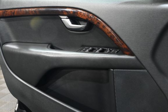 Volvo XC70, 2.4 л, АТ, 2010 фото 2