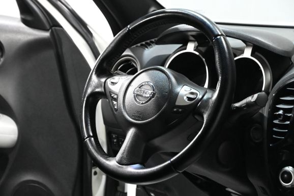 Nissan Juke, 1.6 л, Вариатор, 2012 фото 11
