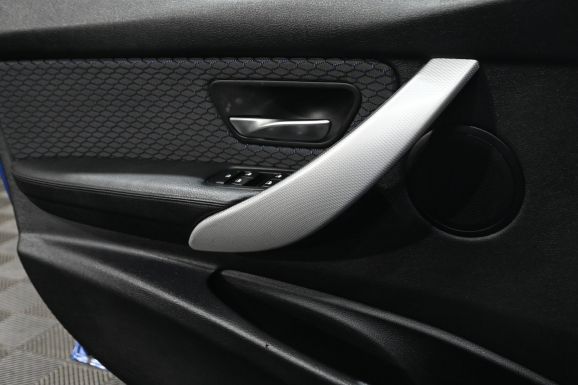 BMW 3 серии, 2.0 л, АТ, 2014 фото 12