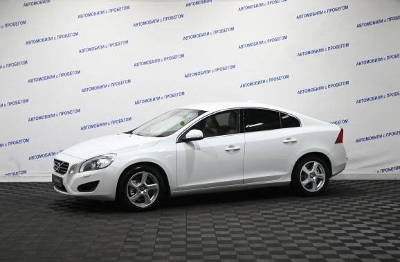 Volvo S60, 1.6 л, Робот, 2011 фото 3
