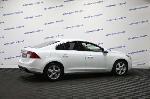 Volvo S60, 1.6 л, Робот, 2011 фото 6