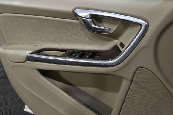 Volvo S60, 1.6 л, Робот, 2011 фото 7